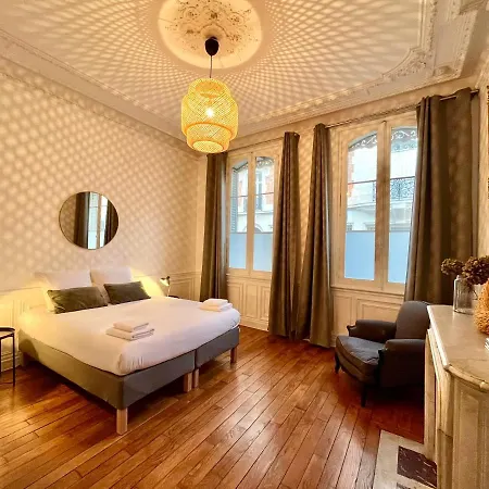 Appartement Le Jardin Des Sacres - Hypercentre Cathedrale Reims