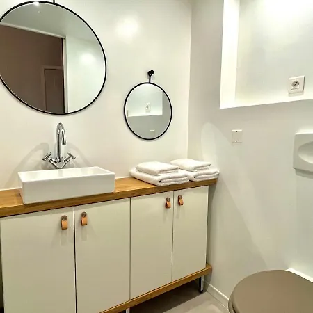 Appartement Le Jardin Des Sacres - Hypercentre Cathedrale Reims
